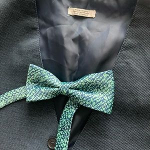 Calvin Klein Boys' 4-Piece Formal Suit Set NEW